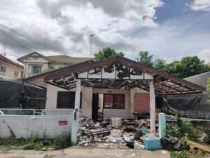 รื้อถอน