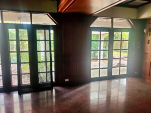 รื้อถอน